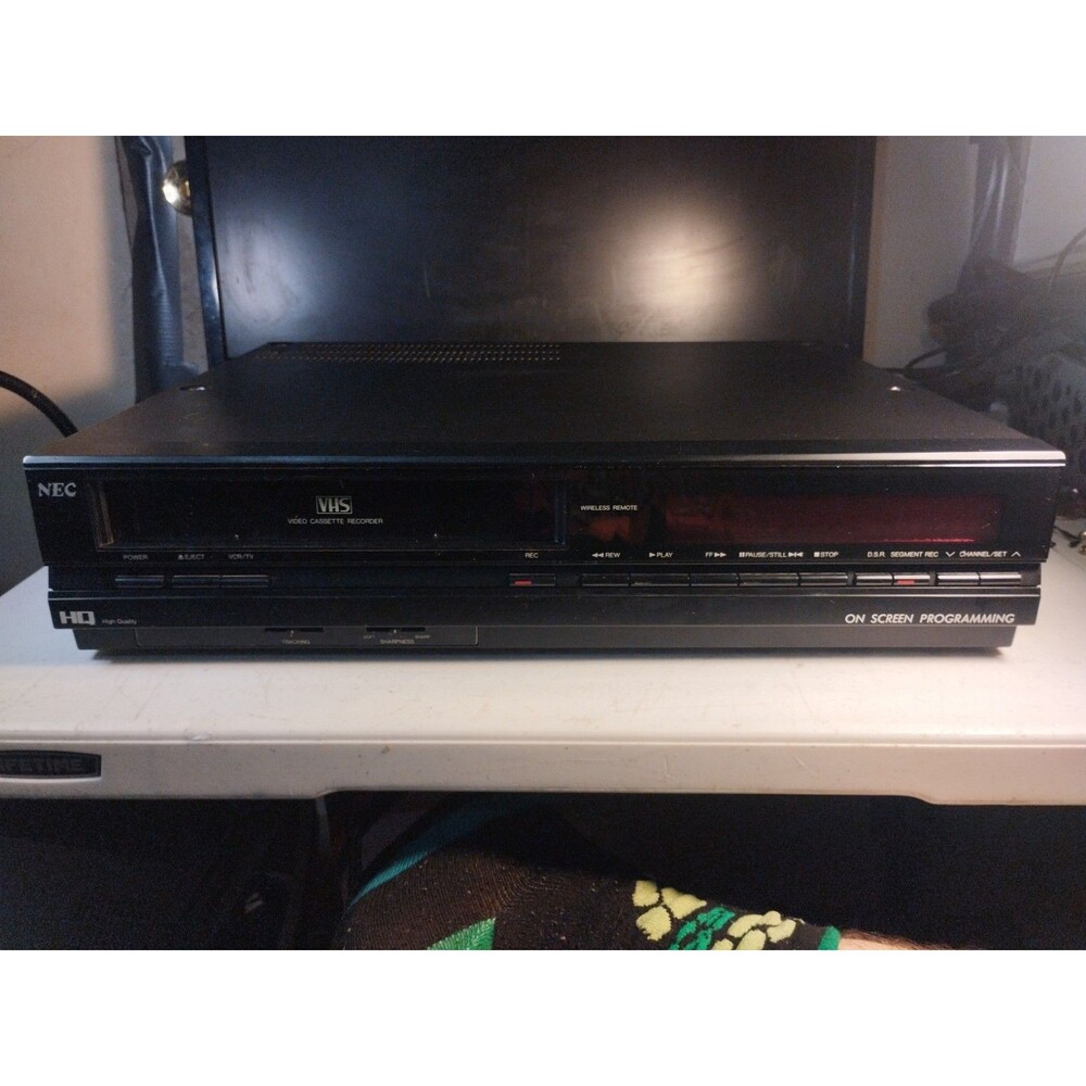 NEC hq vhs VCR N917U - Tested & Works - No Remote